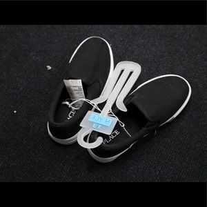 Children’s place kids shoe